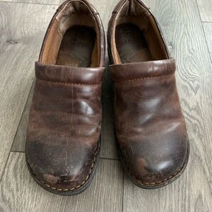Classic brown leather clogs